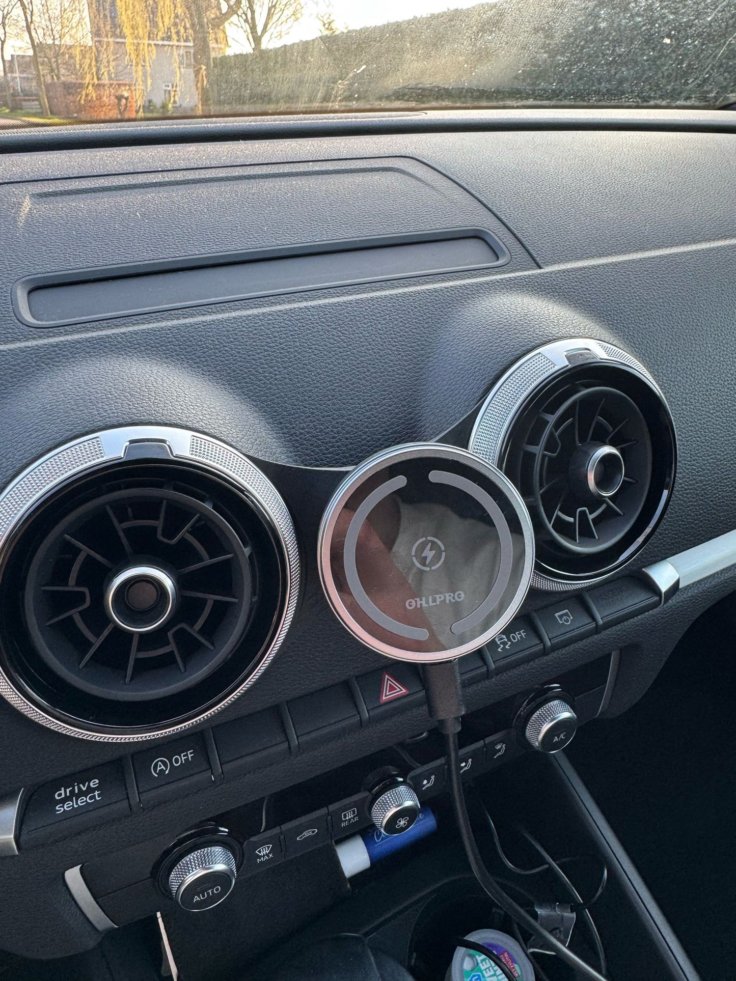 Telefoonhouder met 16 mm kogel – geschikt voor Audi A3 – MagSafe compatibel